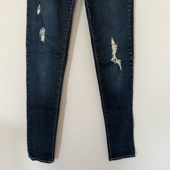 Bullhead Dark Wash Distressed Skinny Jeans - Picture 2 of 11